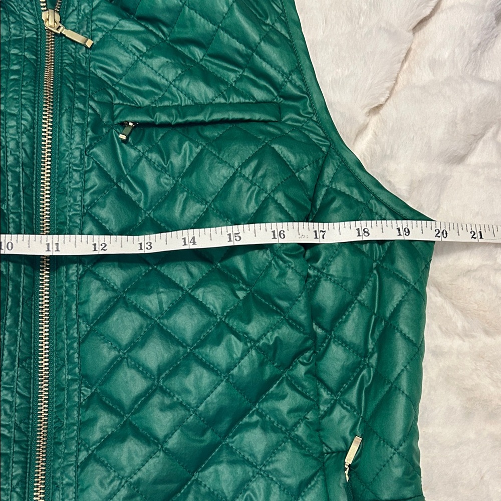 Chico's Zenergy Kelly Green Tabitha Quilted Vest Size M - Picture 7 of 8